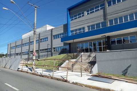 Várzea Paulista avança na saúde com novo hospital municipal moderno e estruturado