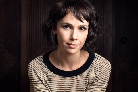 Será que Débora Falabella  vai ficar fora de Avenida Brasil 2 ?