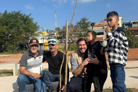 Vice-prefeito João Paulo lidera plantio de mudas no Parque da Família e destaca ações de sustentabilidade e inclusão